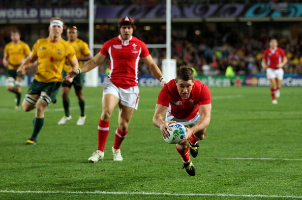 AUCKLAND, NEW ZEALAND - OCTOBER 21:  Shane Williams of Wales goes over to score a try during the 2011 IRB Rugby World Cup bronze final match between Wales and Australia at Eden Park on October 21, 2011 in Auckland, New Zealand.  (Photo by Alex Livesey/Getty Images)