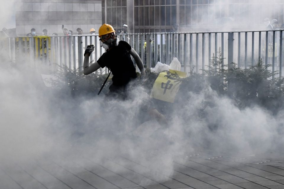 Hong Kong protests: General strike brings city to standstill