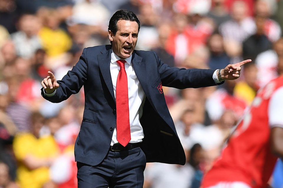 Arsenal's Spanish head coach Unai Emery gestures on the touchline during the English Premier League football match between Arsenal and Burnley at the Emirates Stadium in London on August 17, 2019. (Photo by Daniel LEAL-OLIVAS / AFP) / RESTRICTED TO EDITORIAL USE. No use with unauthorized audio, video, data, fixture lists, club/league logos or 'live' services. Online in-match use limited to 120 images. An additional 40 images may be used in extra time. No video emulation. Social media in-match use limited to 120 images. An additional 40 images may be used in extra time. No use in betting publications, games or single club/league/player publications. /         (Photo credit should read DANIEL LEAL-OLIVAS/AFP/Getty Images)