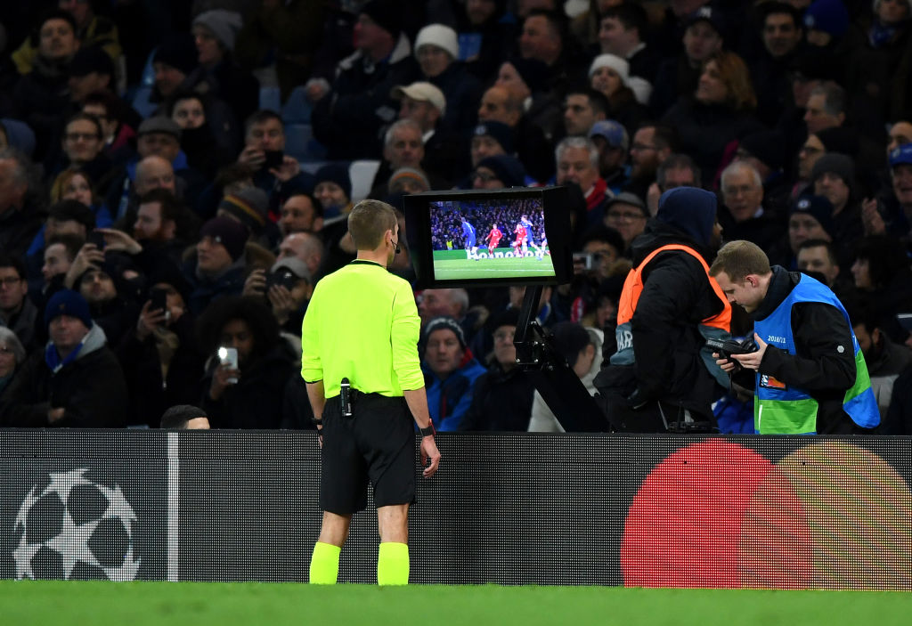 Chelsea FC v FC Bayern Muenchen - UEFA Champions League Round of 16: First Leg