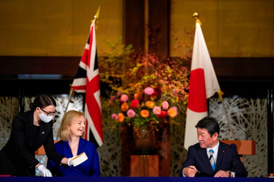 JAPAN-BRITAIN-DIPLOMACY-TRADE